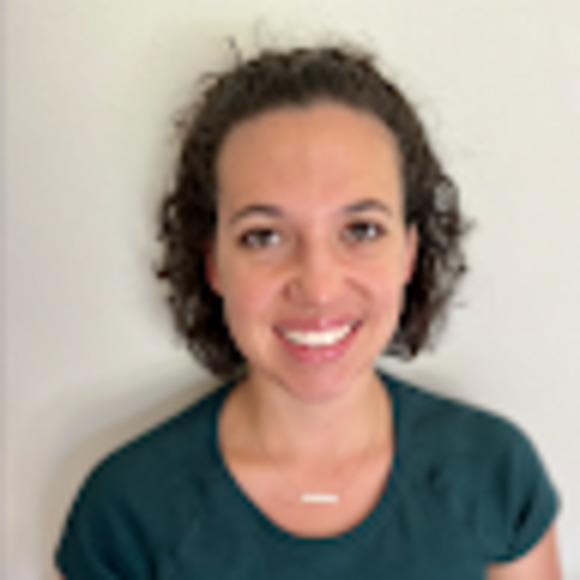 Meet your Posher, Emilia - Picture 1 of 1